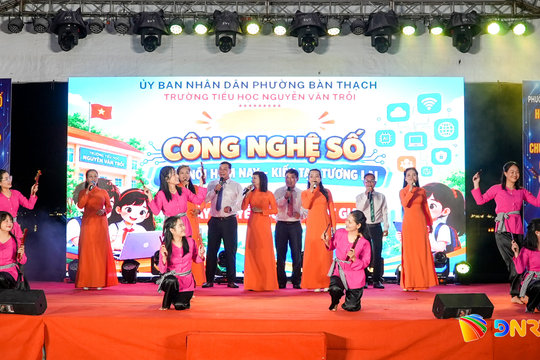 Nhiều hoạt động trải nghiệm tại Ngày hội "Khát vọng chuyển đổi số" ở phường Bàn Thạch