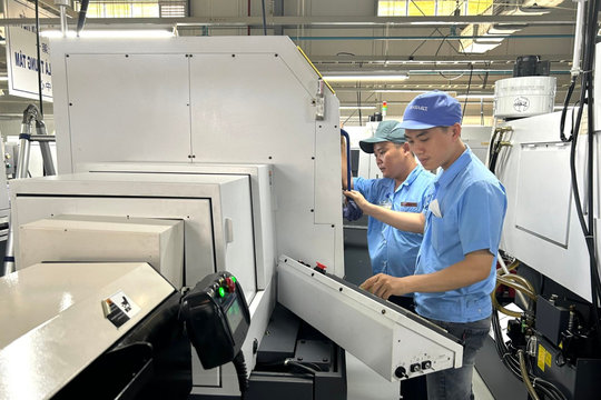 Vietnam wins R&I's investment-grade rating for first time