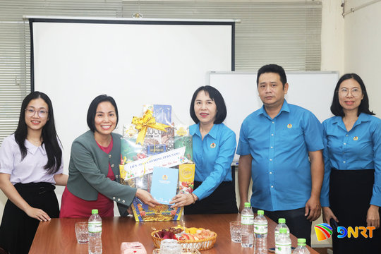 Liên đoàn Lao động thành phố Đà Nẵng thăm, động viên doanh nghiệp