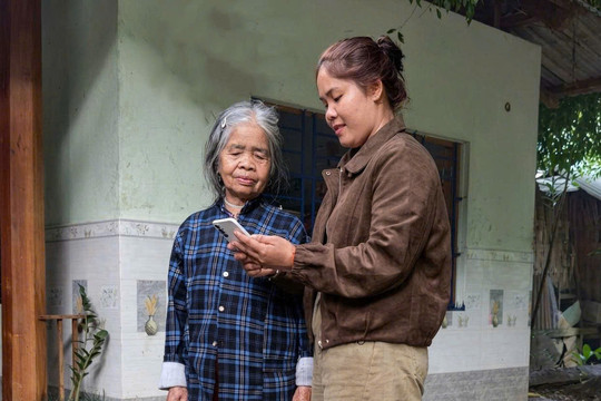 “Cầu nối” thông tin qua không gian mạng