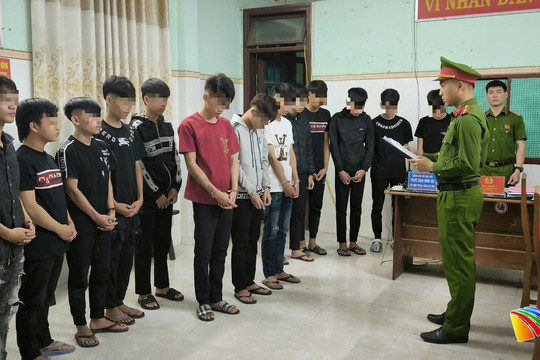 Khởi tố 9 bị can gây rối trật tự công cộng