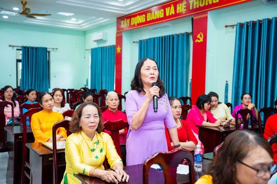Lắng nghe phụ nữ nói