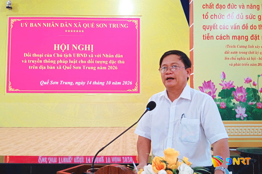 Chủ tịch UBND xã Quế Sơn Trung đối thoại với người dân về an sinh xã hội