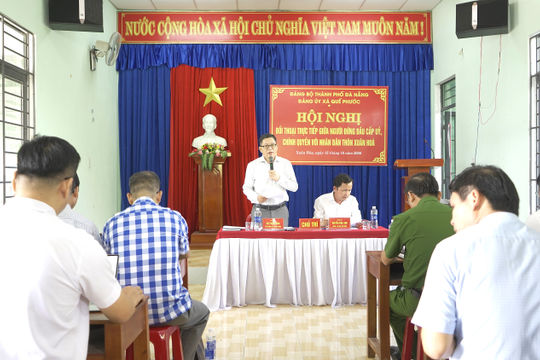 Xã Quế Phước đối thoại với người dân về an toàn giao thông, phòng chống thiên tai