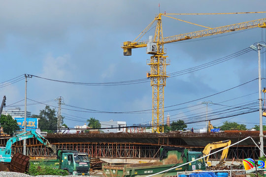 Đẩy nhanh tiến độ thi công cầu Biện