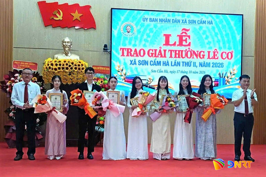 Xã Sơn Cẩm Hà trao Giải thưởng Lê Cơ cho 54 cá nhân tiêu biểu