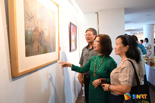 Khai mạc triển lãm mỹ thuật “Duyên sắc 3 miền”