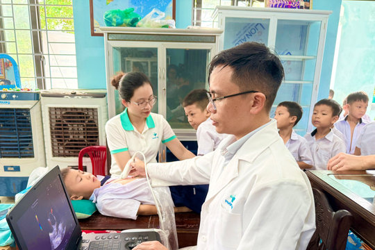 Khám sàng lọc tim bẩm sinh miễn phí cho hơn 3.470 trẻ em xã Duy Nghĩa