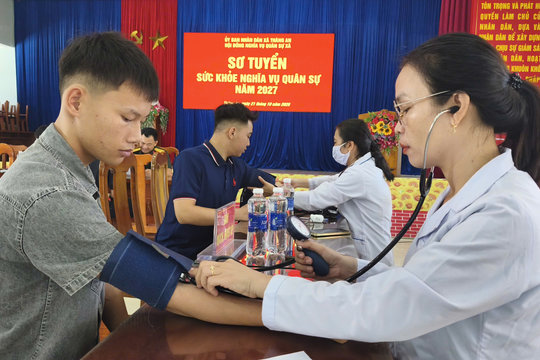 Thăng An: 17 thanh niên viết đơn tình nguyện nhập ngũ đều đạt chuẩn sức khỏe