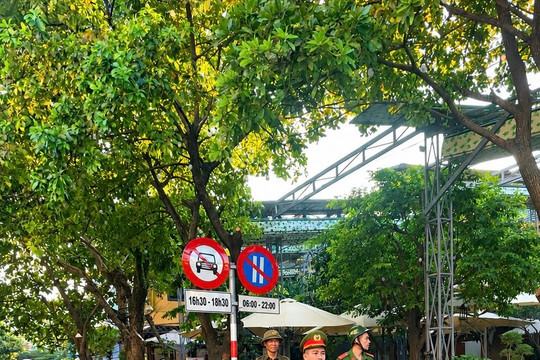 Tháo gỡ điểm nghẽn giao thông tại cầu Bà Xí