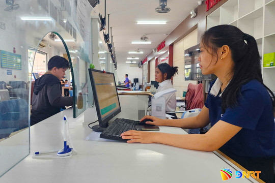 Chuyển đổi số nâng cao hiệu quả phục vụ nhân dân