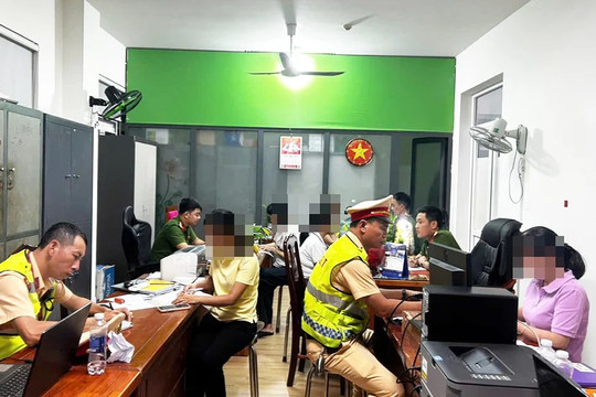Đừng đánh đổi an toàn vì những bức ảnh “sống ảo”