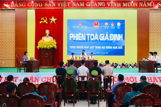 Phiên tòa giả định về tội gây rối trật tự công cộng tại xã Nam Phước