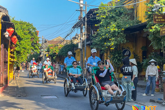 Hoi An remains a draw for tourists during low season