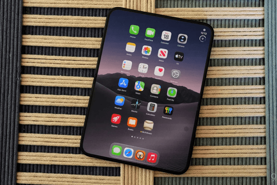 iPhone Duo đối mặt nguy cơ nứt màn hình và chi phí sửa chữa tới 999 USD: Người mua dè chừng