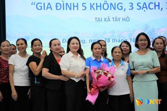 Ra mắt mô hình “Gia đình 5 không, 3 sạch, 3 an” tại xã Tây Hồ