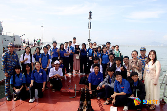 Nâng cao nhận thức về biển đảo cho học sinh THPT thành phố Đà Nẵng