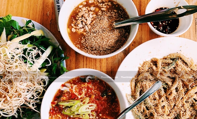 Lạ miệng với gỏi cá xứ Quảng