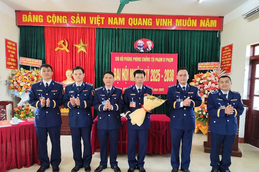 Vùng Cảnh sát biển 2: Chi bộ Phòng Phòng chống tội phạm vi phạm tổ chức đại hội