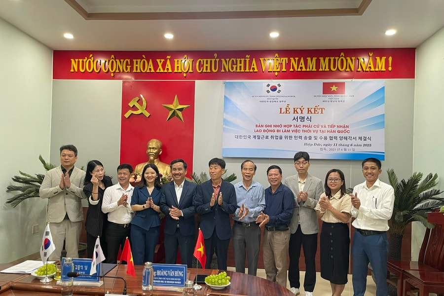 Hiệp Đức ký kết đưa lao động sang Hàn Quốc làm việc thời vụ