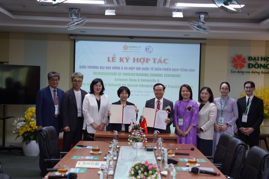Teaching and learning Korean language in digital era