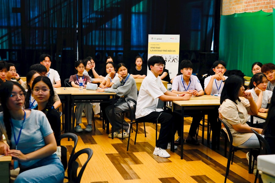 Hội An khai giảng chương trình đào tạo lãnh đạo trẻ cho học sinh
