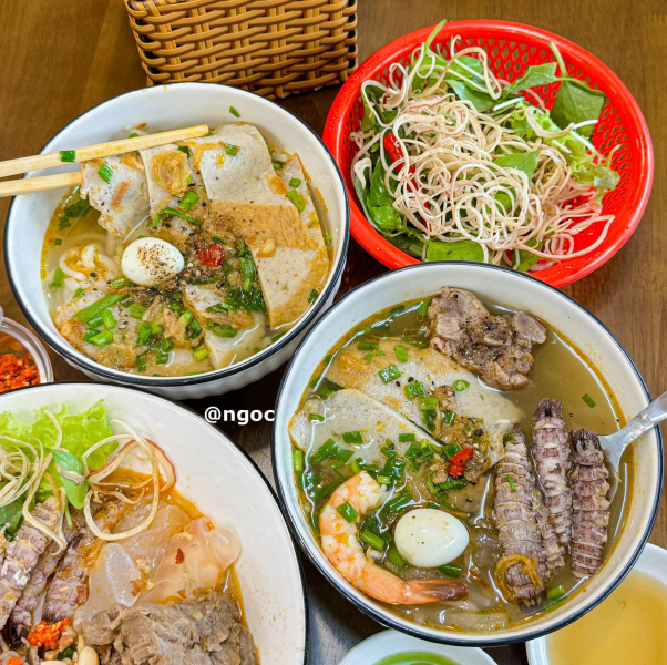 Mỳ Quảng tôm tít Công Triều - Sự hòa quyện tinh tế từ món truyền thống đang gây sốt tại Đà Nẵng