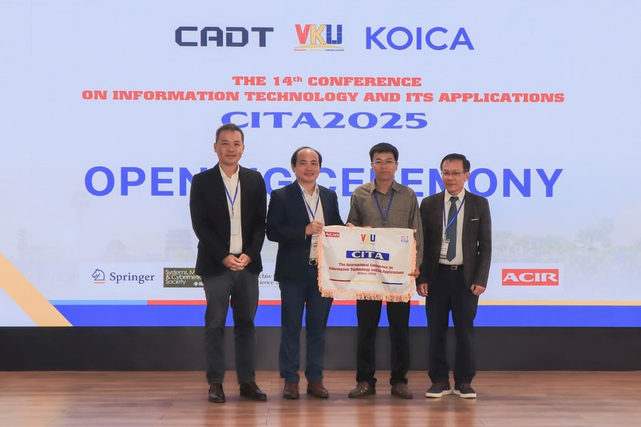 Diễn đàn học thuật kết nối các nhà khoa học quốc tế