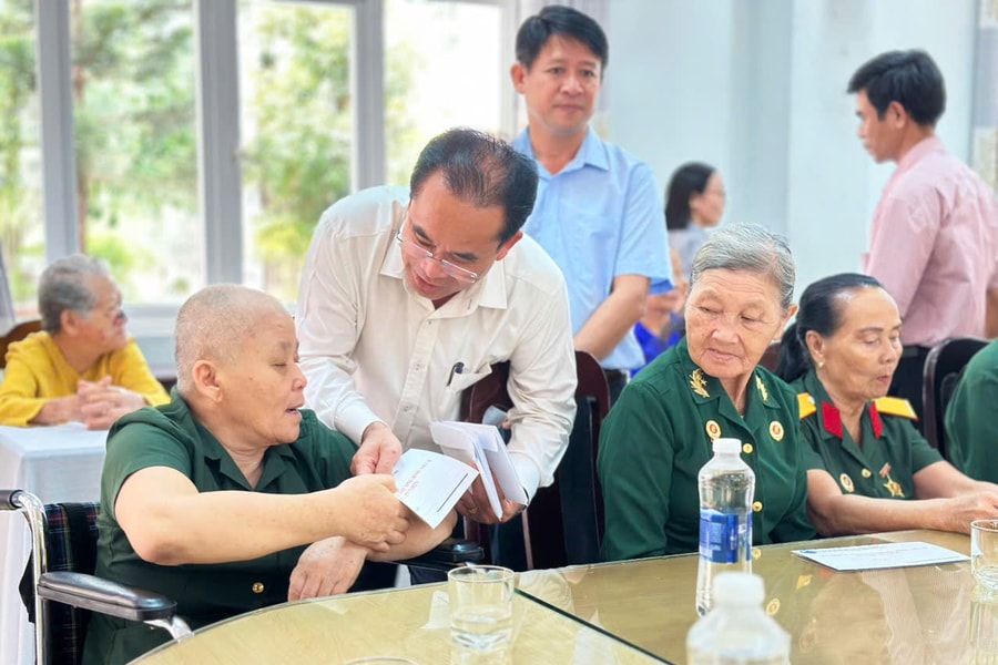 Lãnh đạo thành phố Đà Nẵng thăm Trung tâm Phụng dưỡng người có công cách mạng