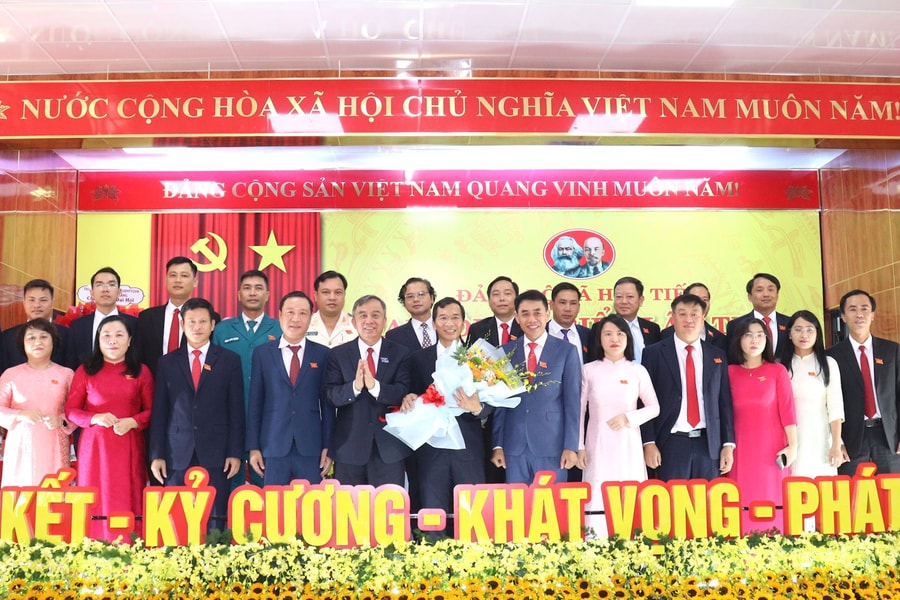 Xây dựng xã Hòa Tiến trở thành phường, hướng đến đô thị vệ tinh