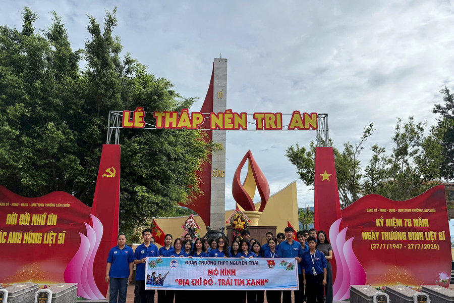 Tri ân liệt sĩ, thăm Mẹ Việt Nam anh hùng