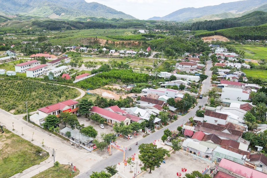 Xây dựng xã Sông Vàng phát triển bền vững