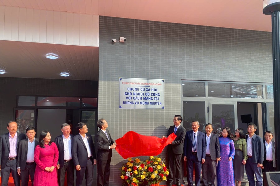 Hướng về cuộc sống mới