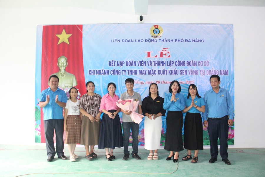 Thành lập Công đoàn cơ sở đầu tiên trong các khu công nghiệp sau hợp nhất