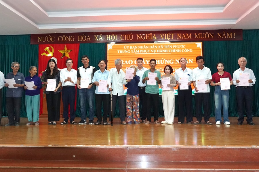 Nỗ lực cấp “sổ đỏ” cho dân