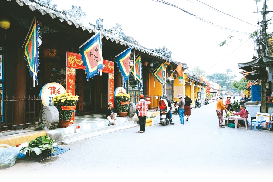 Giọng... xứ sở dung chứa