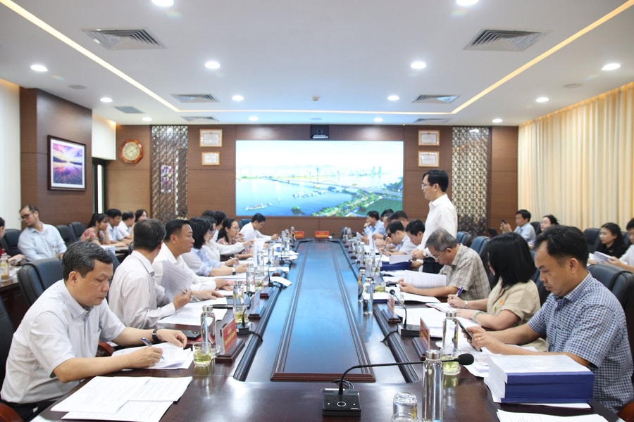 Thẩm tra nội dung lĩnh vực kinh tế - ngân sách dự kiến trình kỳ họp thứ 2 HĐND thành phố