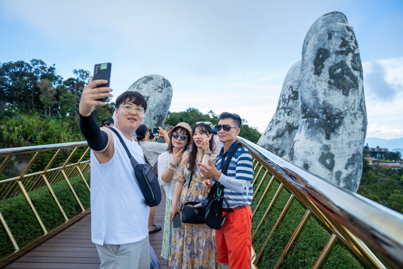 S. Korean tourists returning to Da Nang get dual offers at Sun World Ba Na Hills