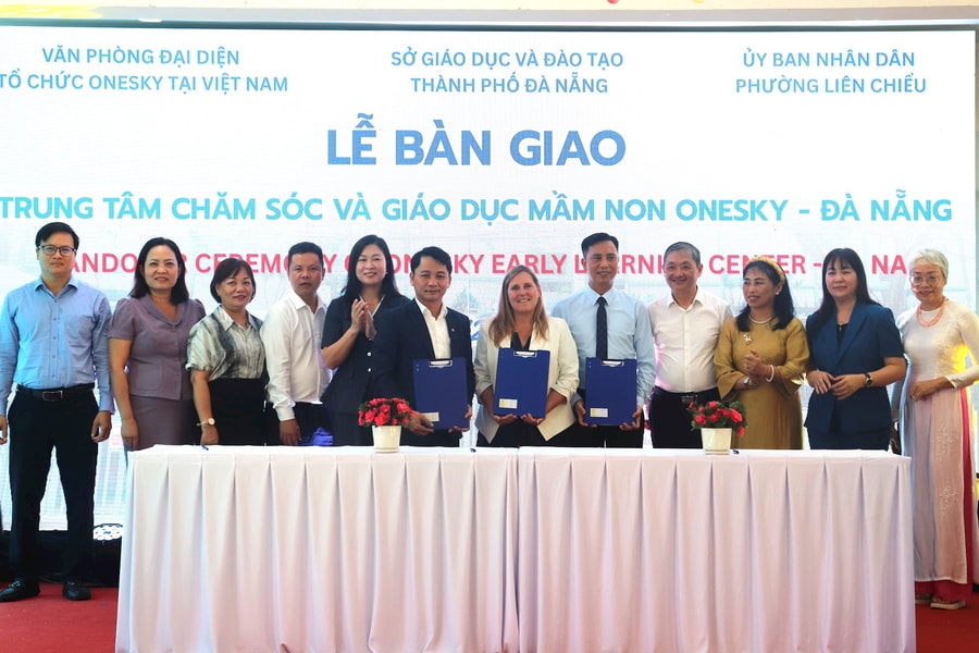 Bàn giao Trung tâm Chăm sóc và Giáo dục mầm non OneSky cho UBND phường Liên Chiểu