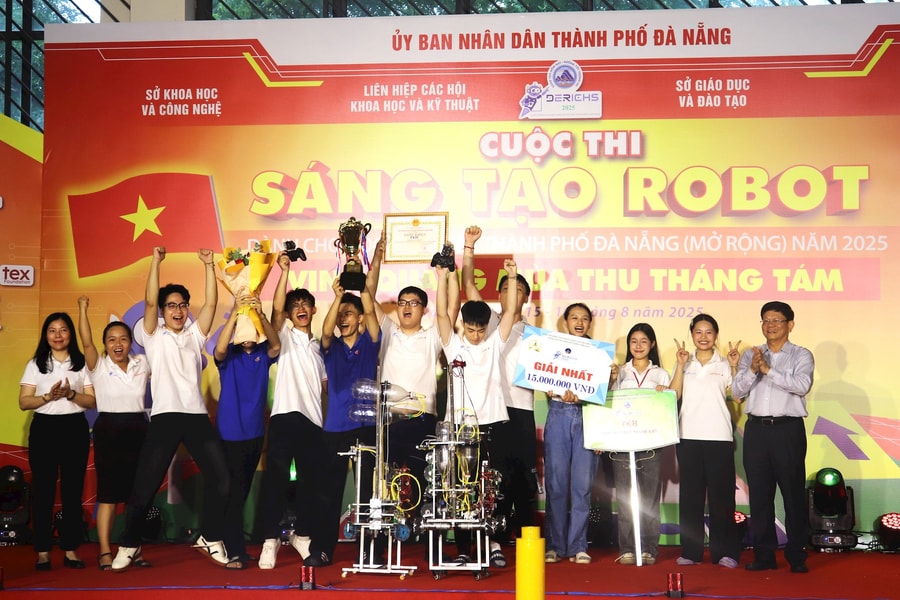 Trường THPT Thanh Khê vô địch cuộc thi sáng tạo Robot DERICHS 2025