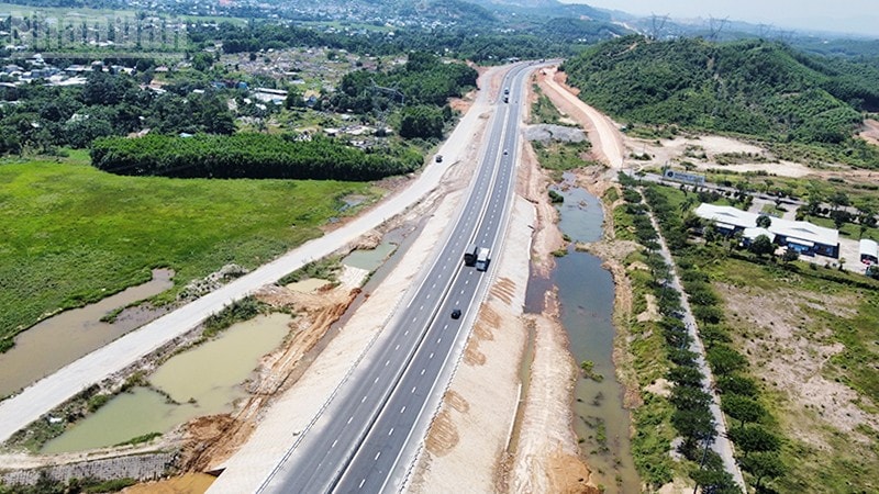 Da Nang technically opens Hoa Lien-Tuy Loan Expressway