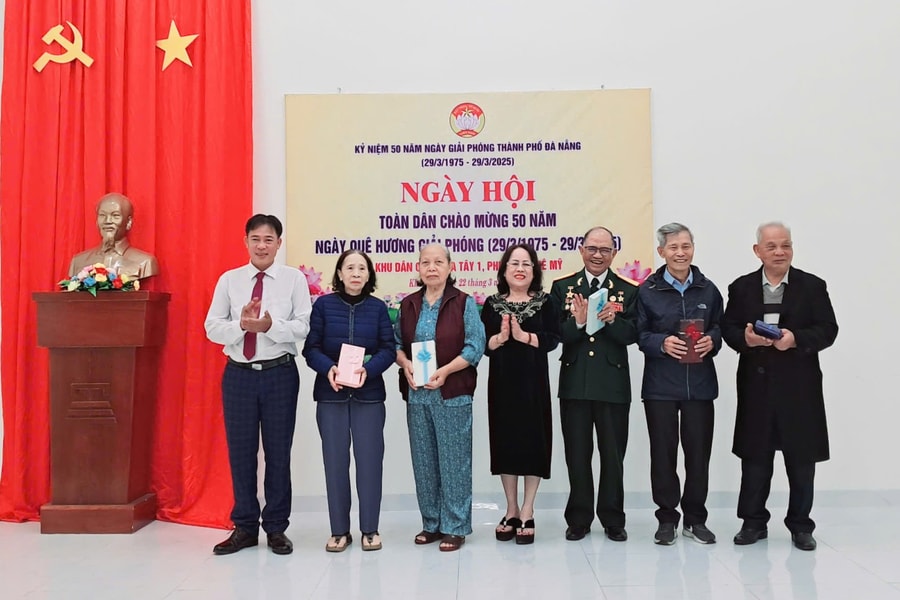 Sống đẹp vì cộng đồng