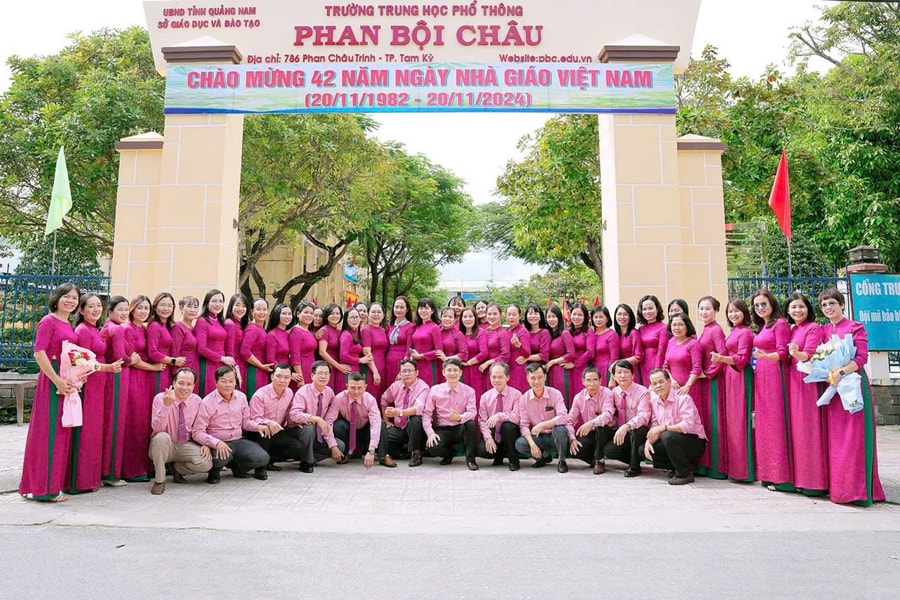 Trường THPT Phan Bội Châu - 45 năm mạch nguồn bền bỉ
