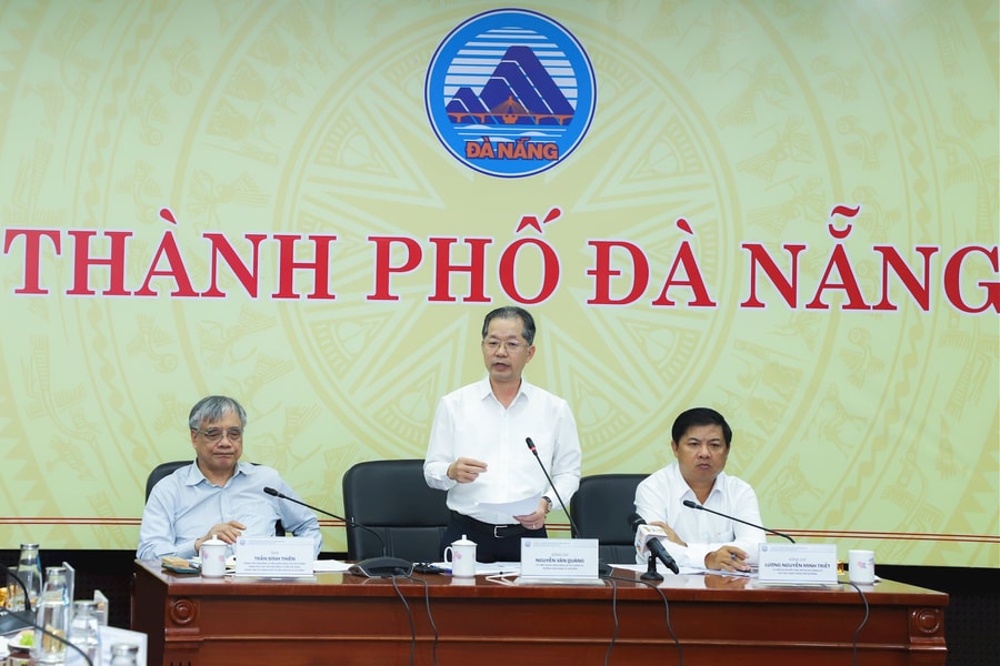 Hội đồng Tư vấn xây dựng Trung tâm tài chính quốc tế Việt Nam tại thành phố Đà Nẵng họp phiên đầu tiên