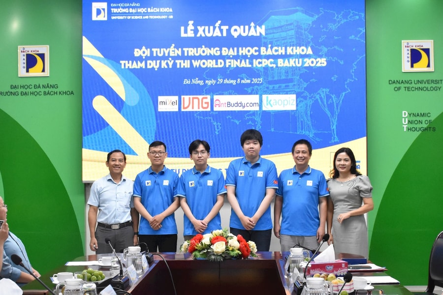 Trường Đại học Bách khoa Đà Nẵng xuất quân dự chung kết kỳ thi lập trình quốc tế
