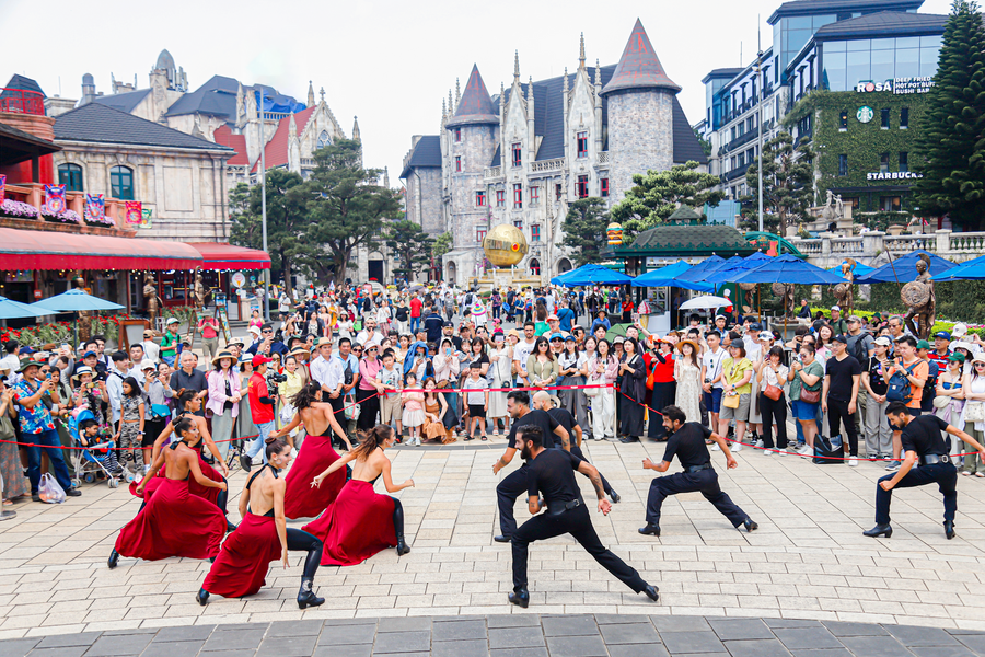 Da Nang tourist sites roll out festive programmes for National Day holiday