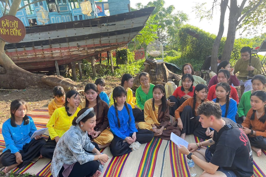 Giữ mạch nguồn truyền thống cho mai sau