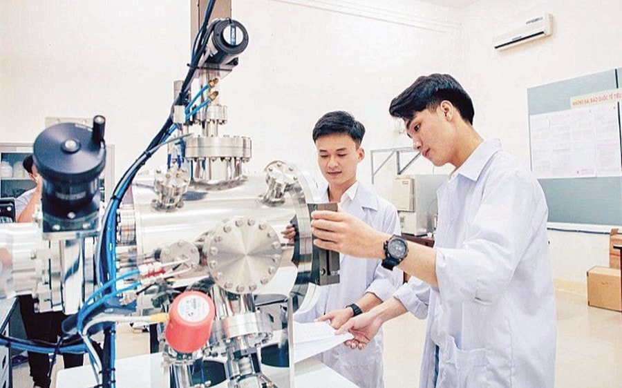 Mức lãi suất cho vay người học ngành khoa học, công nghệ là 4,8%/năm