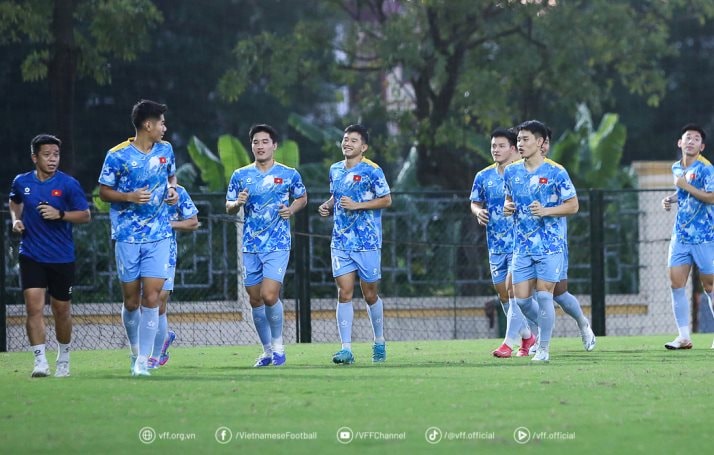 U23 Việt Nam - U23 Singapore: Bảo vệ ngôi đầu bảng