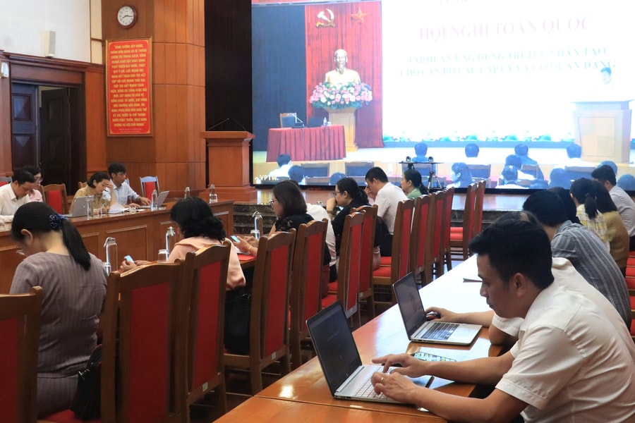 Kỹ năng ứng dụng trí tuệ nhân tạo phục vụ công tác trong cơ quan đảng